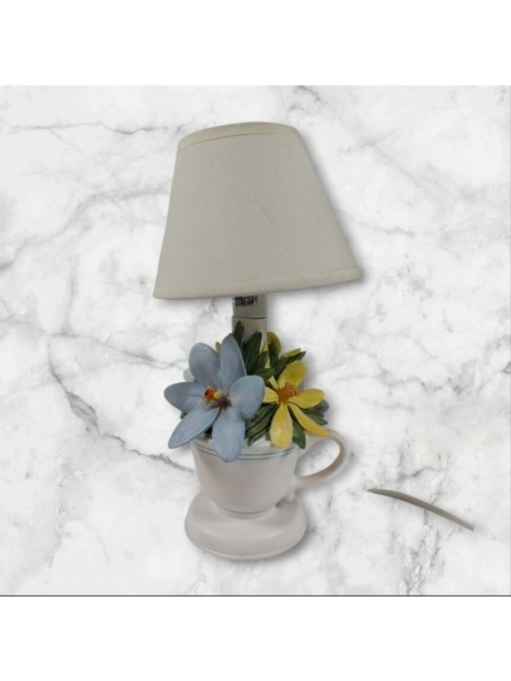 Marjolein Bastin Ceramic Floral Teacup Table Lamp Nightlight 7.25"h